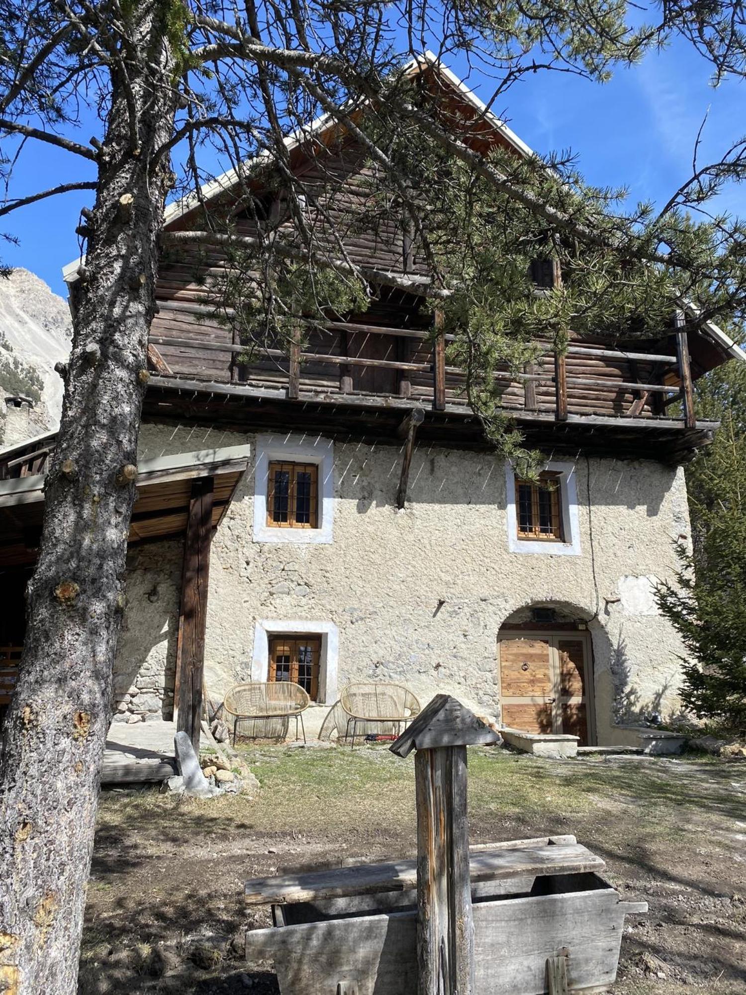 Maison Carail Nevache 14 Personnes Exterior foto